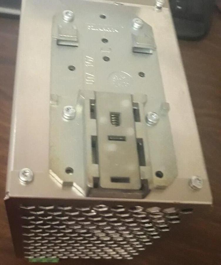 Used PHOENIX CONTACT QUINT-PS-100-240AC/24DC/10 POWER SUPPLY UNIT 2938604.