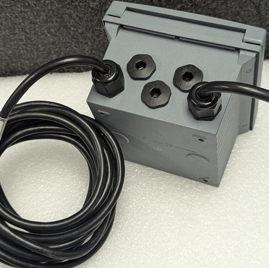 Used Mettler Toledo CO2 5100E  Transmitter 24-230V 061887