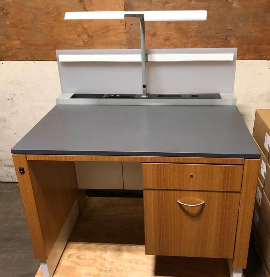 Used Mott Lab Mfg adjustable height 4' lab bench, Mott manufacturing