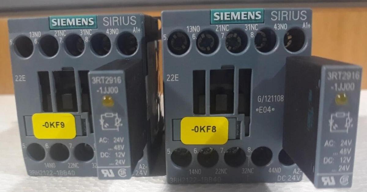 Used Lot of 2 SIEMENS  3RH2122-1BB40 W/ 3RT2916-1JJ00