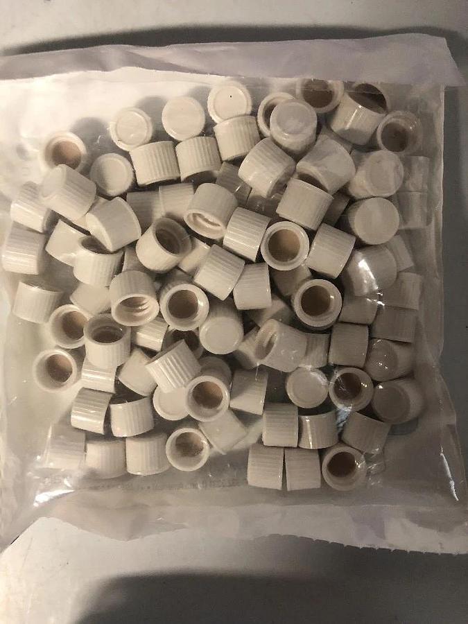 Used National C4013-2 12x32mm Screw Thread Amber 100 Vials W/ B7815 White Urea Caps