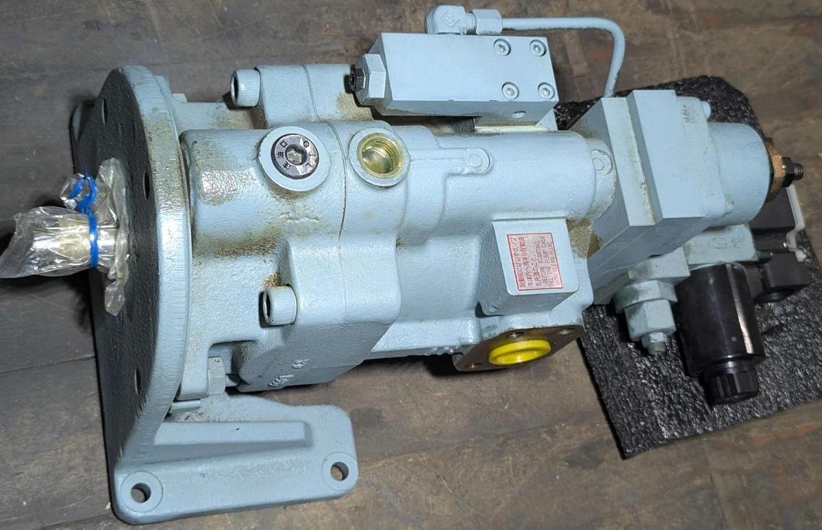 Nachi PVS-2A-35C2S4-12 Hydraulic Piston Pump