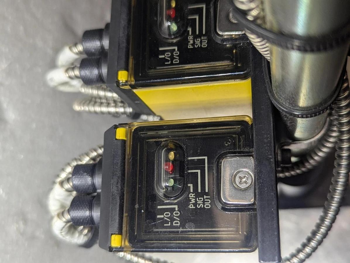 Used Banner Q45 Series Rugged Fiber Optic Amplifier and Sensor System