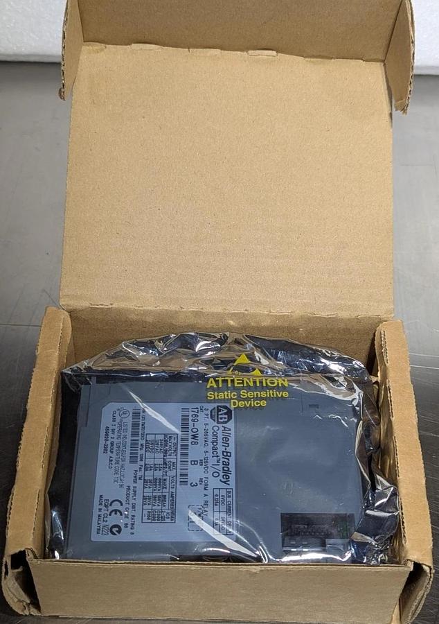 Allen Bradley  1769-OW8  Compact  I/o Output Module Ser B