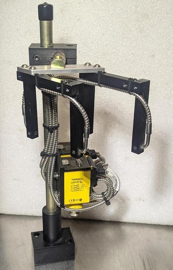 Used Banner Q45 Series Rugged Fiber Optic Amplifier and Sensor System