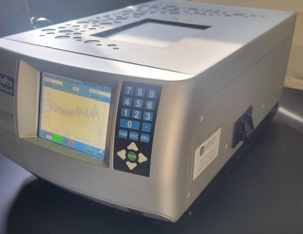 Used 2015 Wyatt Technology DynaPro Plate Reader-II WPR2-06