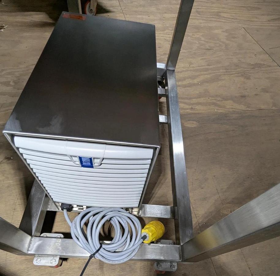 Used QuattroFlow QF44HT-ACUEGN-230 Diaphragm Pump On Stainless Steel Cart
