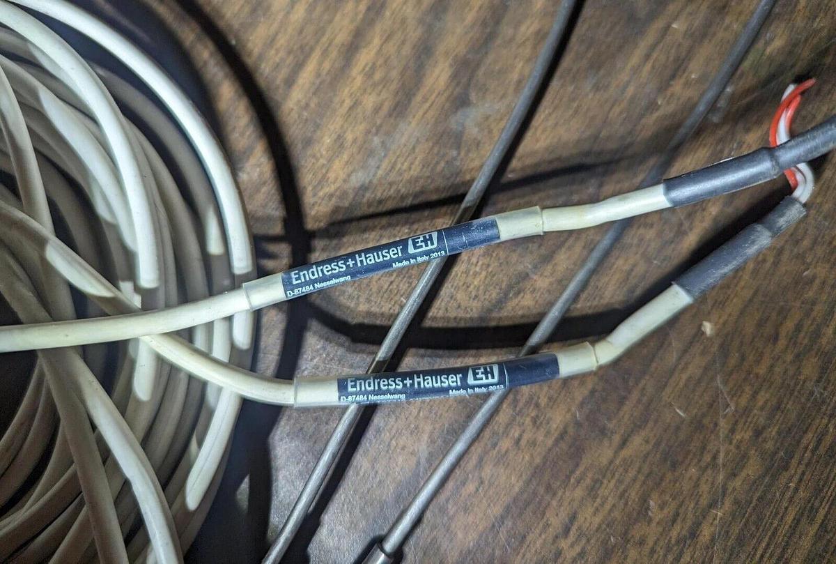 Used 2 , Endress+Hauser TST310-A4Y9Y9A4B1A thermometer, temperature cable  (L=300mm)