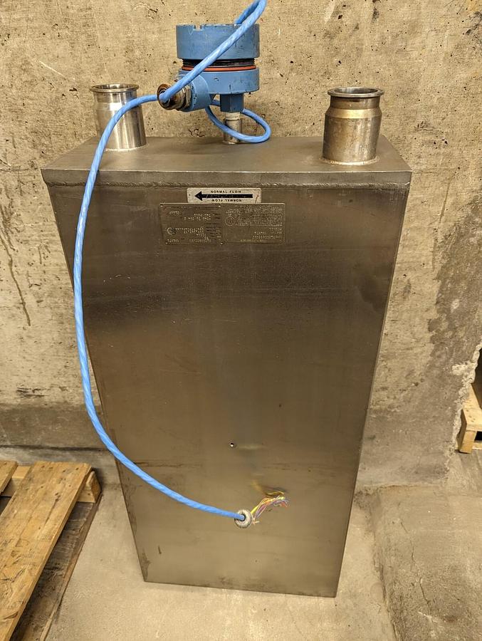 Used 2" Micro Motion Flow Meter DL200S226SU with transmitter