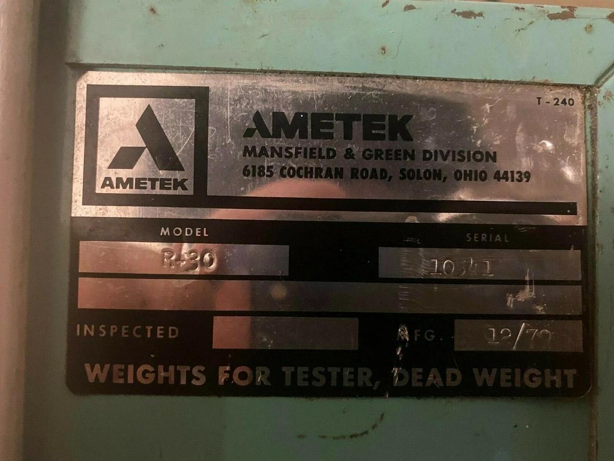 Used Ametek R-30 Weight set (5) weights with case WG27