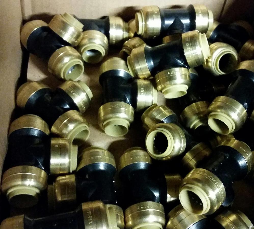 20 Unigrip Sharkbite PEX push to fit 1/2" plastic TEE 28401-0505