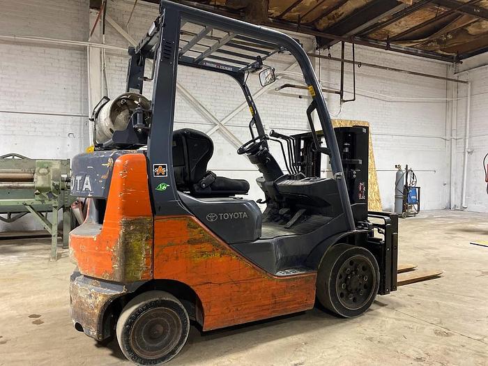 Used 2011 TOYOTA 8FGCU20