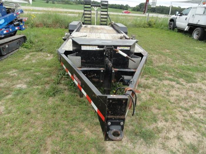 Used 2014 skylift/ versalift SUPER ARBORIST 53/VST521