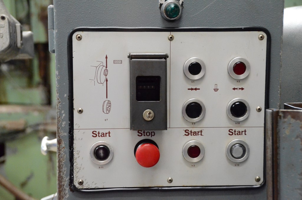 Usado 1979 OERLIKON SKM 1 Talladoras de grupos conicos #7151