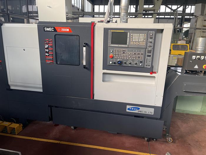 As new Tornio Cnc SMEC SL 2500BM