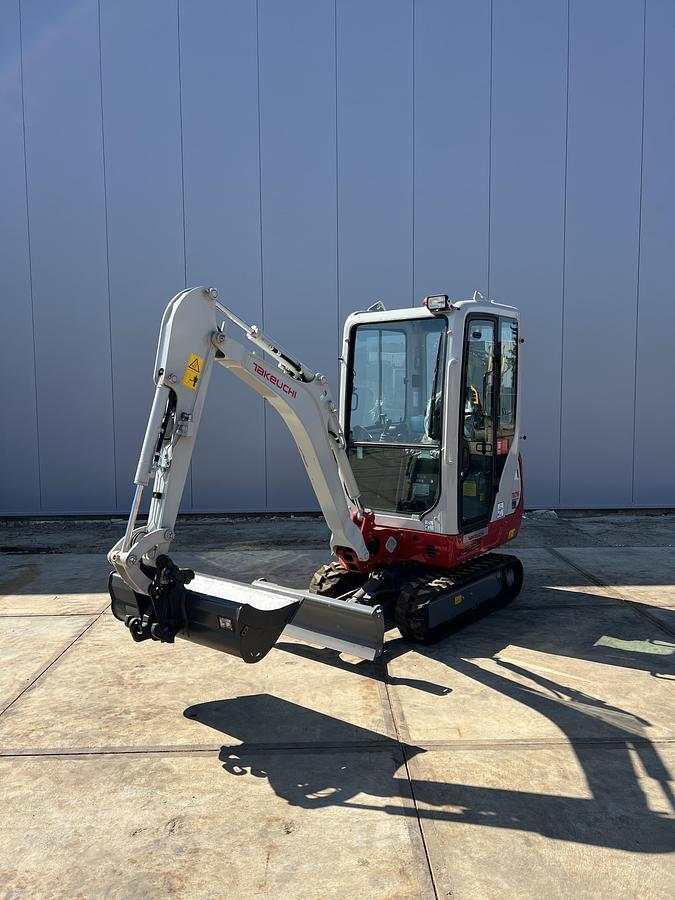 Gebruikt 2021 Takeuchi TB216
