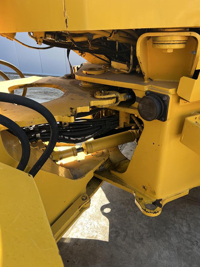 Used 2001 Volvo L70D