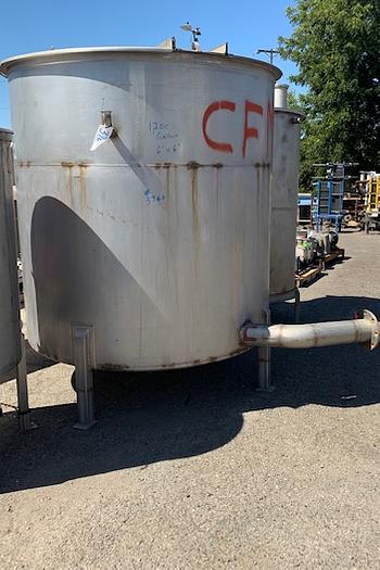 Used 1200 Gallon Vertical Stainless Steel Tank
