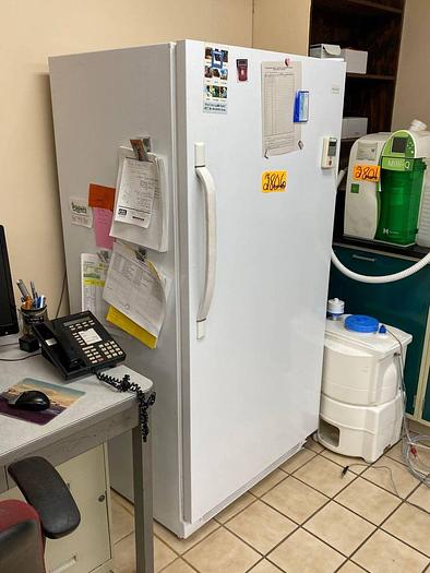 Used FRIGIDAIRE 32'' W X 26'' L X 65'' H INCUBATOR