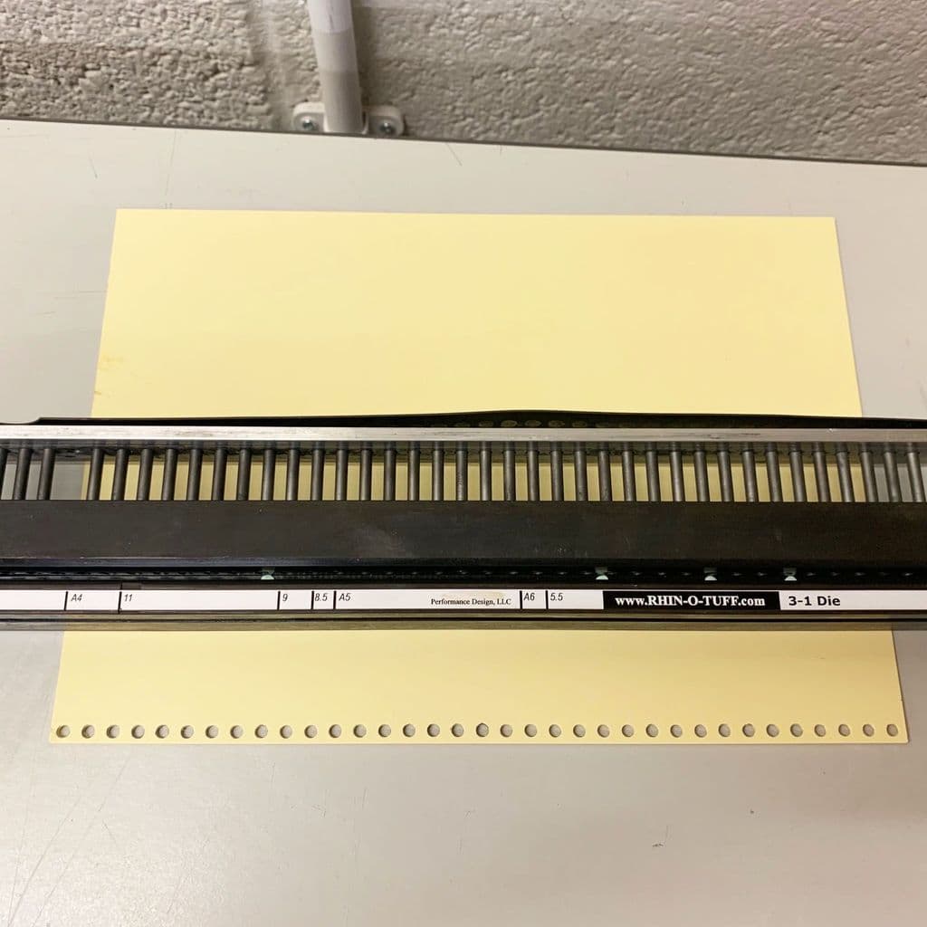 Used Pre-owned Rhino-tuff (Onyx) HD7700 3:1 Round-Hole Wire Binding Punch Tool