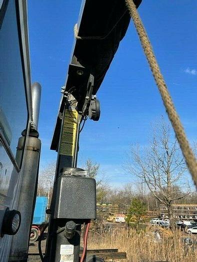 Used 2004 CV13 Mack Granite