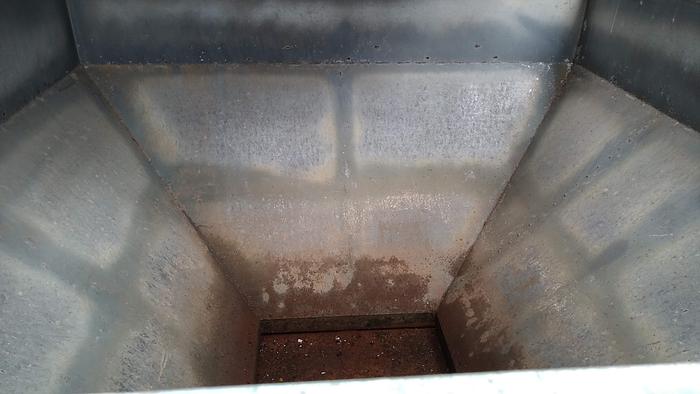 Usado Caixas / contentores metálicos