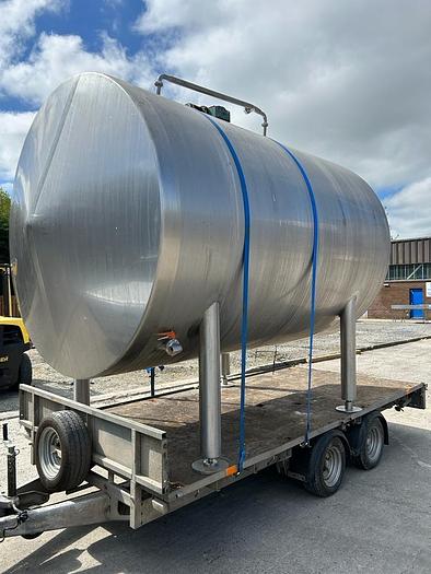 Used 10,000 Litre 304 Stainless Steel Horizontal Agitated Tanks