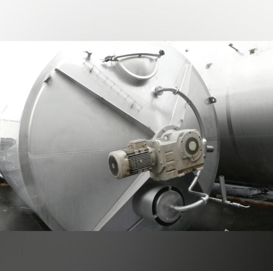 Used 25,000 Litre 316 Stainless Steel Tanks with Heat Exchanger