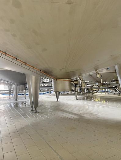 Used 31,000 Litre 304 Stainless Steel Mixing Tanks