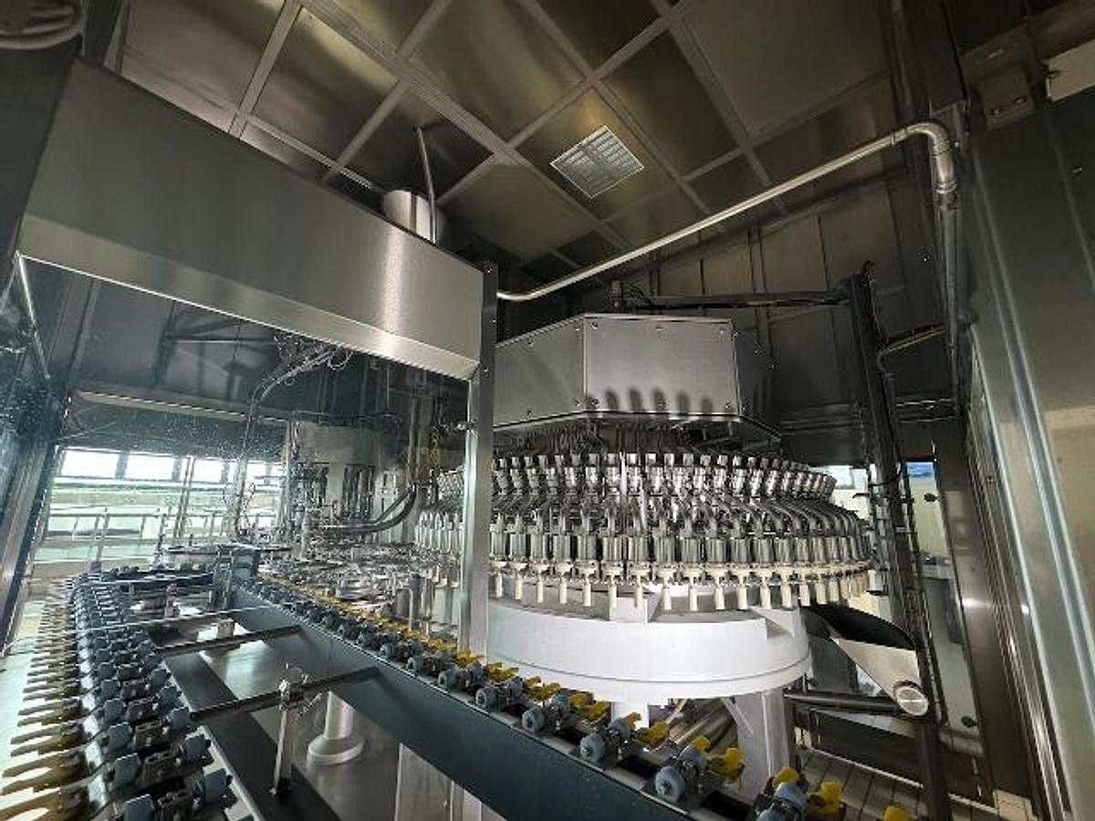 Used Used Krones COMBI-BLOC PET Bottling Line for Still Mineral Water | 25,000–32,000 BPH | 