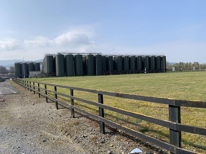 Used 325,000 Litre 304 Stainless Steel Tanks