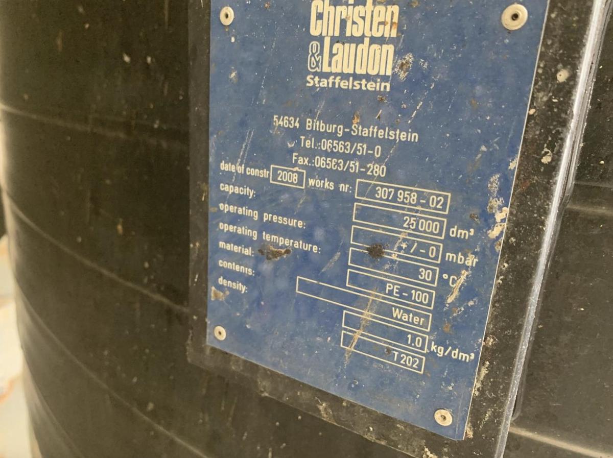 Used 25,000 Litre Polyethylene Storage Tanks