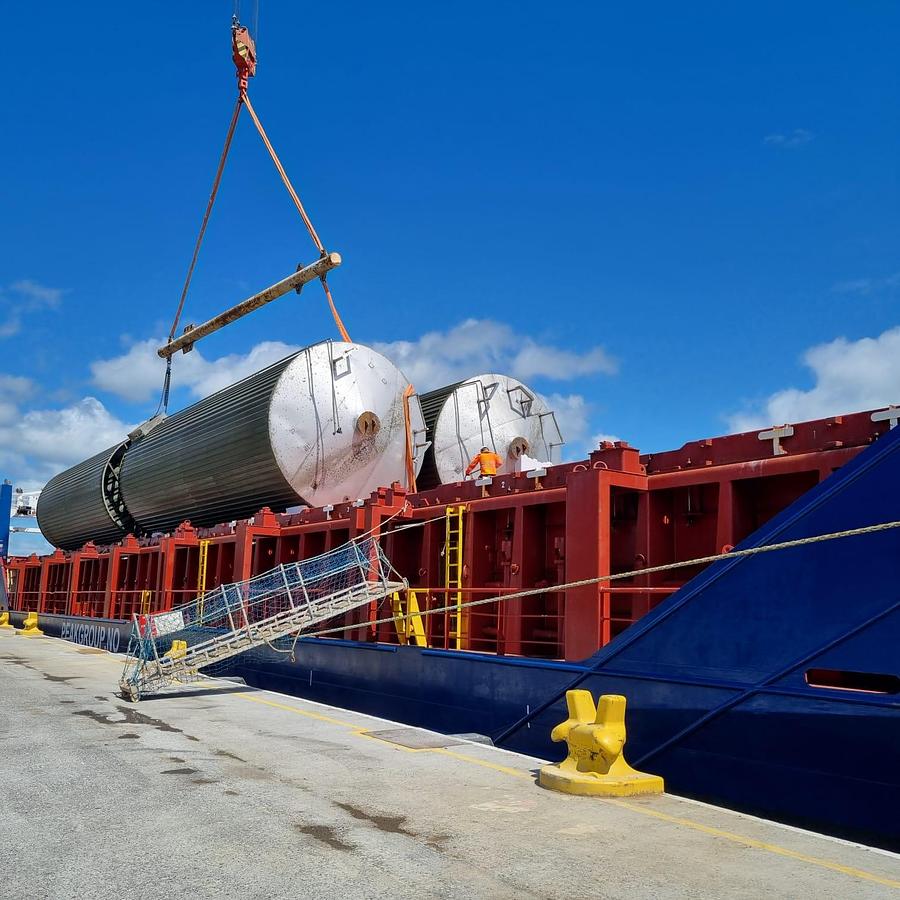 Used 325,000 Litre 304 Stainless Steel Tanks