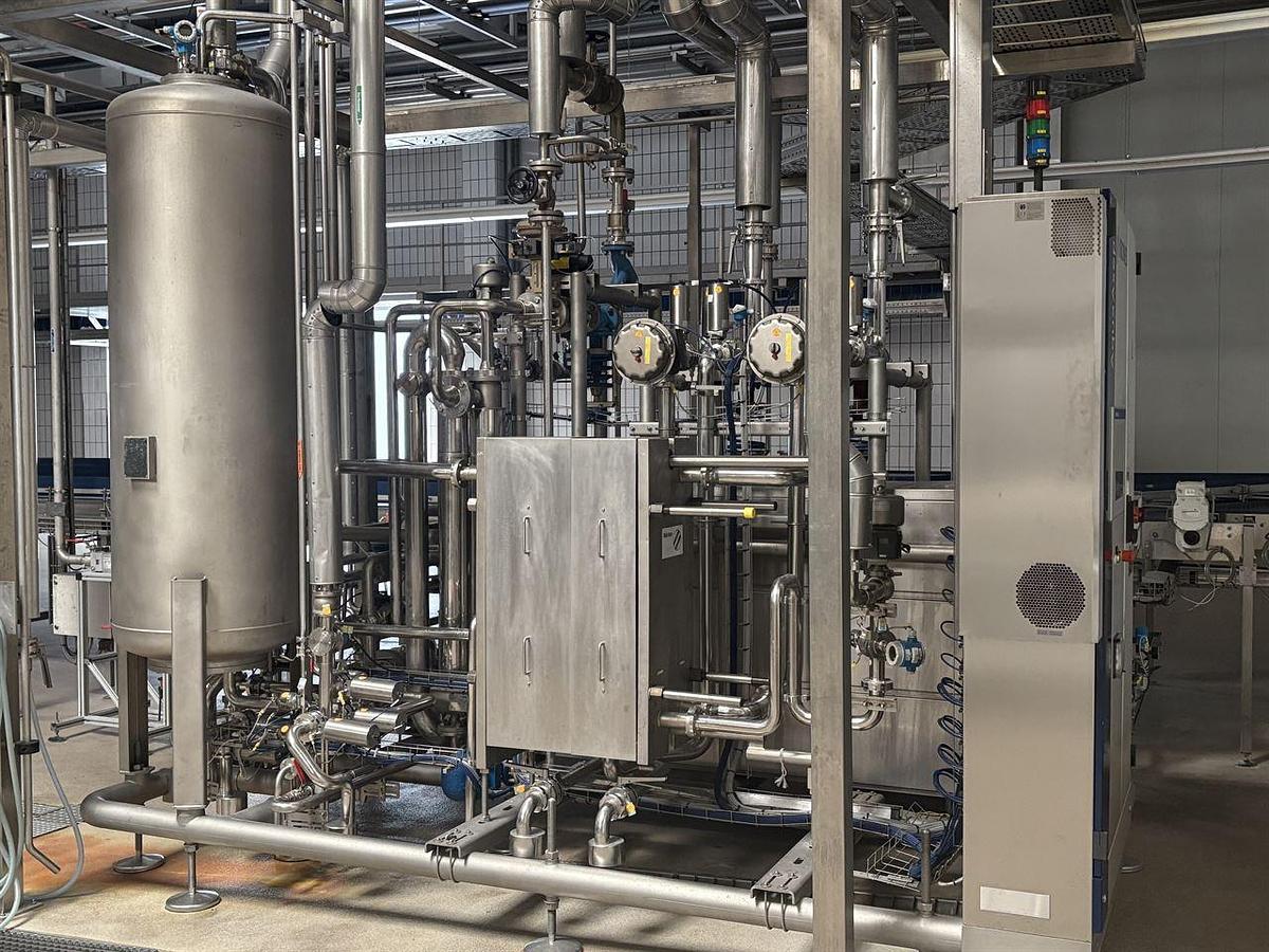 Used Used Krones PET Aseptic Filling Line for Sale – 25,000 BPH | Ultra Clean CombiBloc | Year 2016