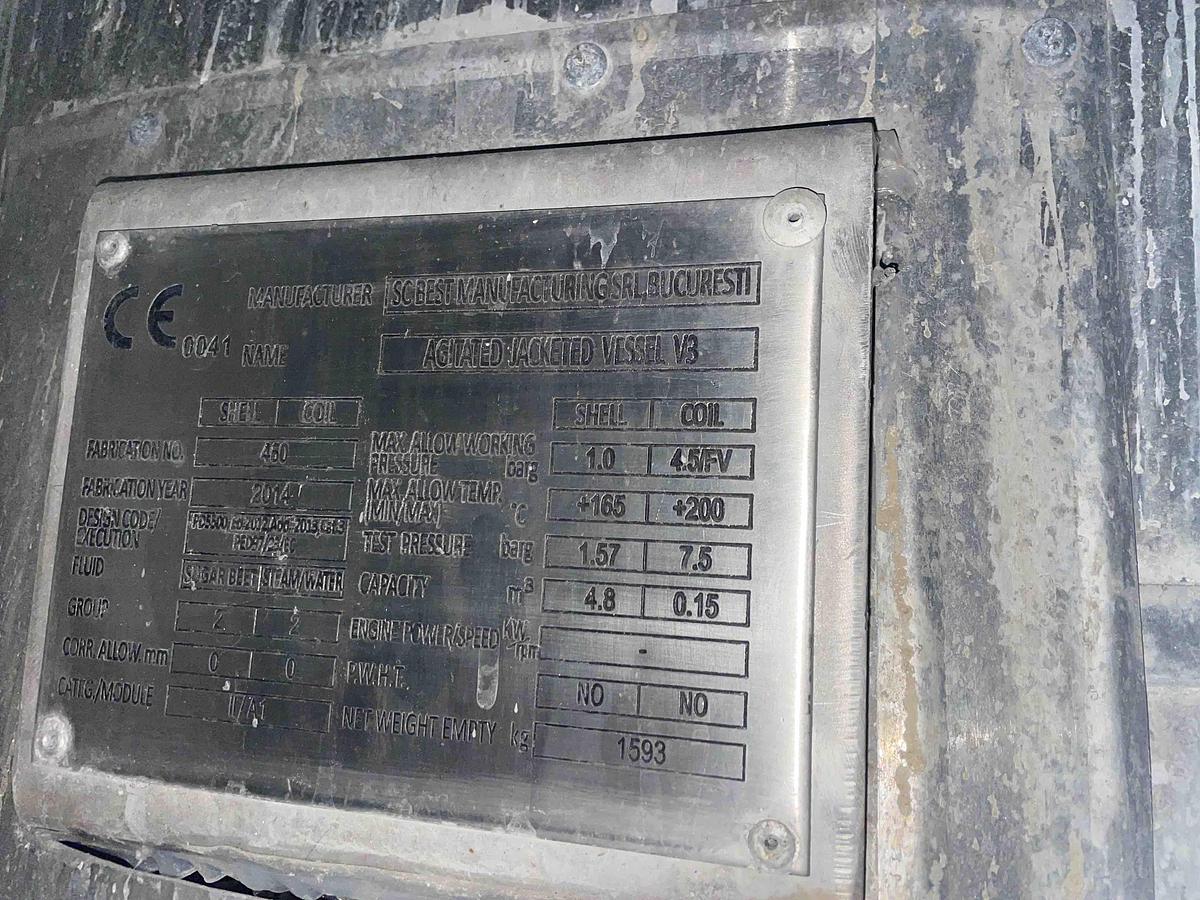 Used 4800 Litre Stainless Steel Tank with Agitation and Jacket