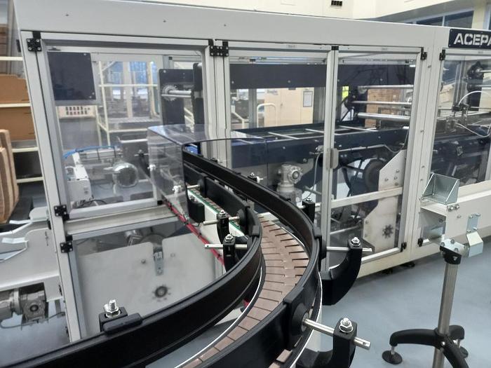 Used ACEPAK TRAY ERECTOR/SHRINK WRAPPER