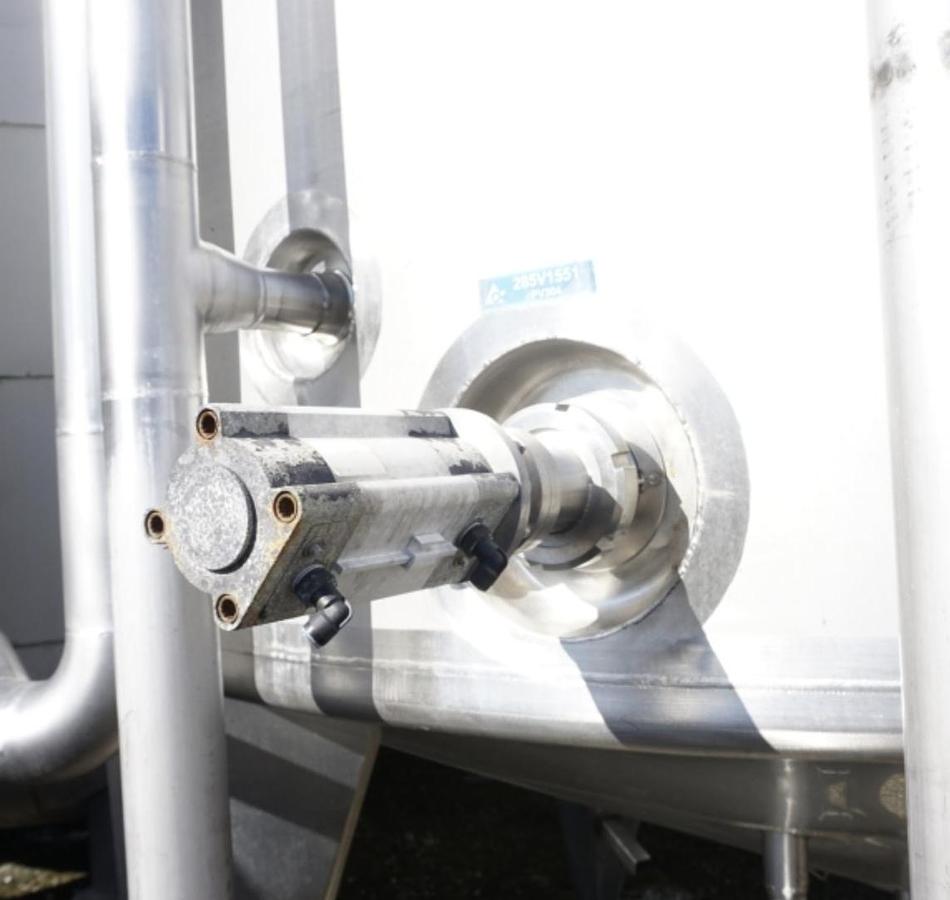 Used 25,000 Litre 316 Stainless Steel Tanks with Heat Exchanger