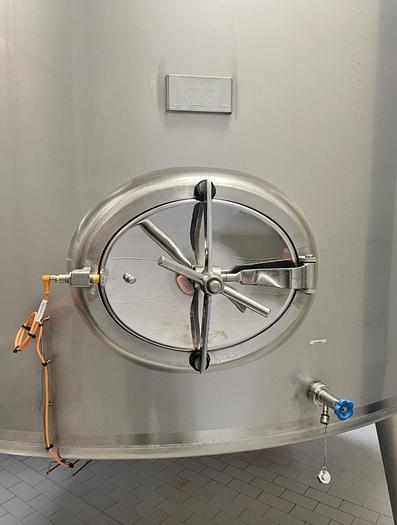 Used 31,000 Litre 304 Stainless Steel Mixing Tanks