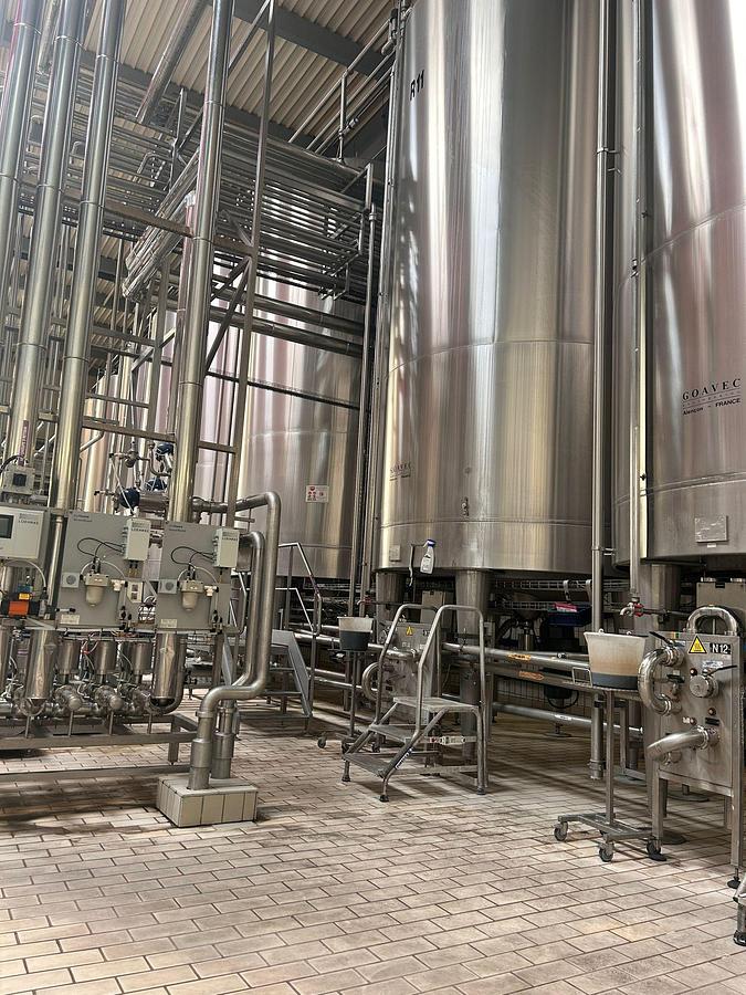 Used 40,000 Litre 316 Stainless Steel Jakceted Tanks with Agitation