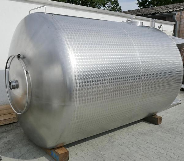 Used 9,000 Litre Stainless Steel Storage Tanks