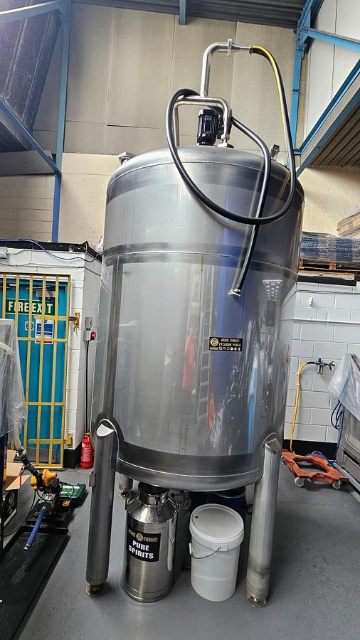 Used 3500 Litre Stainless Steel Mixing Tank