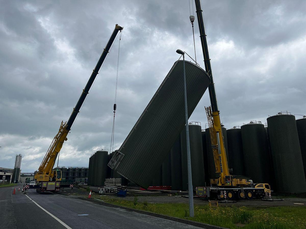 Used 325,000 Litre 304 Stainless Steel Tanks