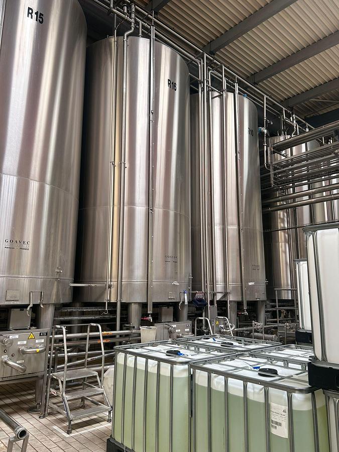 Used 40,000 Litre 316 Stainless Steel Jakceted Tanks with Agitation