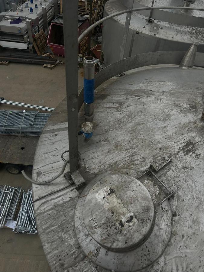 Used 25,000 Litre Stainless Steel Jacketed Mixing Tanks