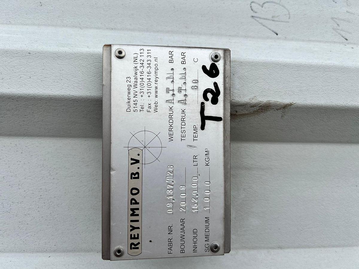 Used 150,000 Litre Stainless Steel Insulated Storage Tanks