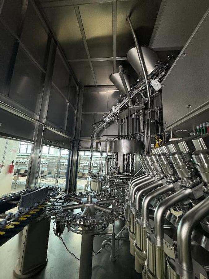 Used Used Krones COMBI-BLOC PET Bottling Line for Still Mineral Water | 25,000–32,000 BPH | 