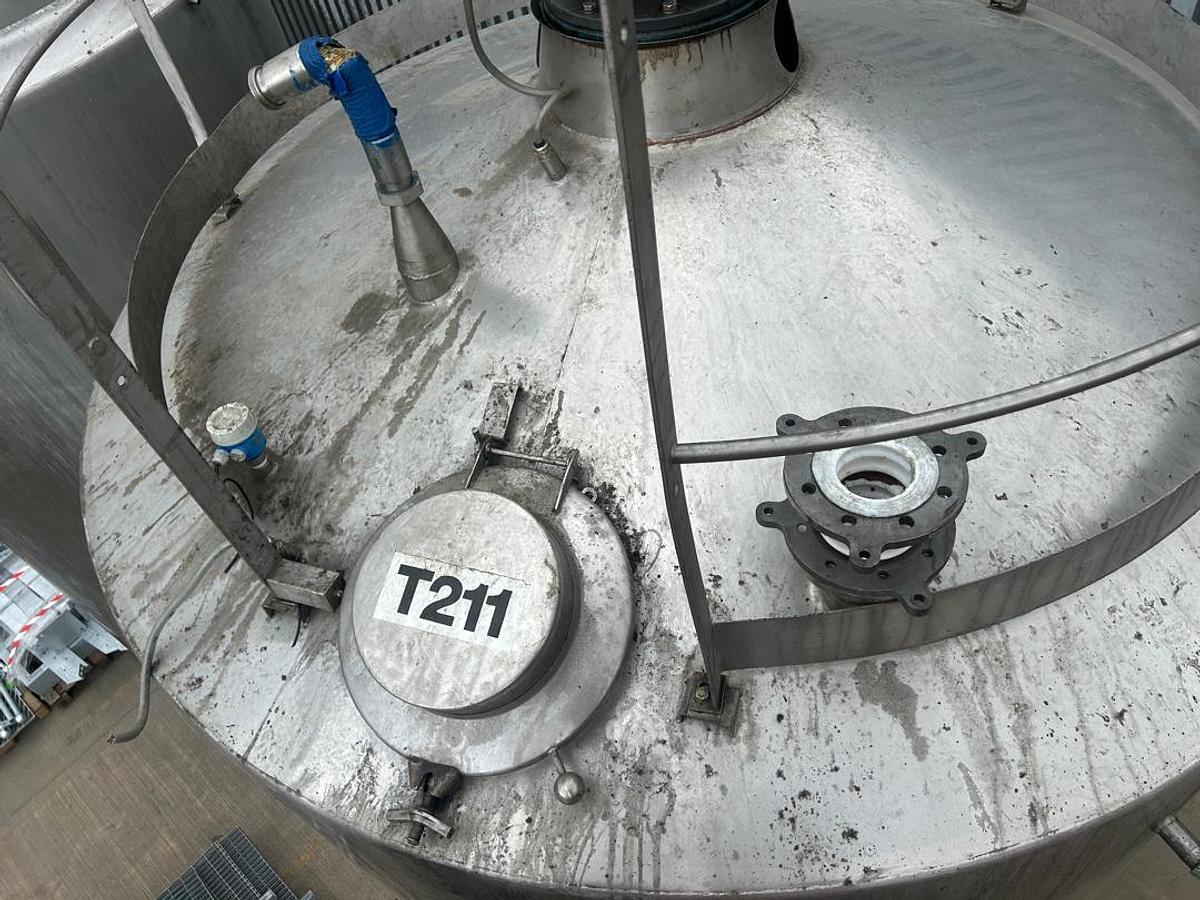 Used 25,000 Litre Stainless Steel Jacketed Mixing Tanks