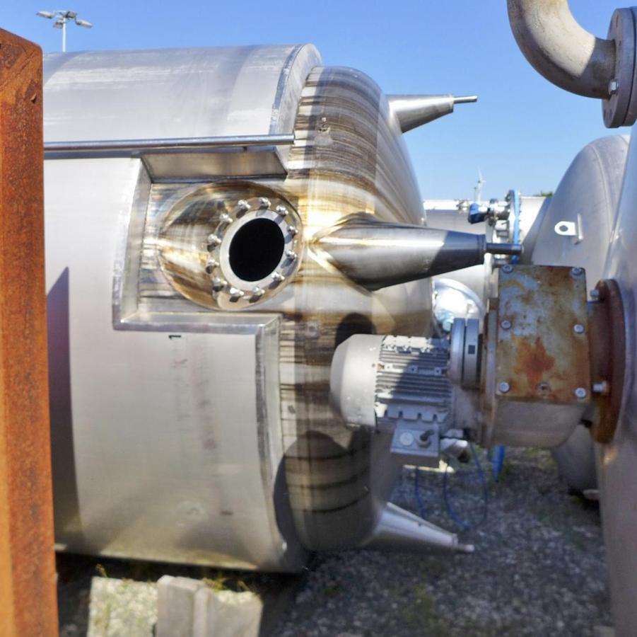 Used 14,000 Litre 304 Stainless Steel Mixing Tank