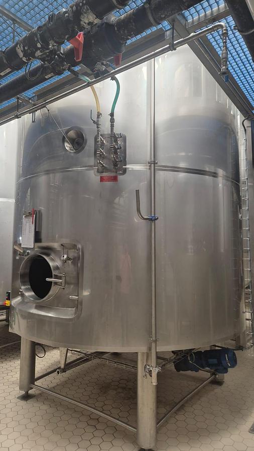 Used 18,000 Litre 304 Stainless Steel Agitated Tanks 