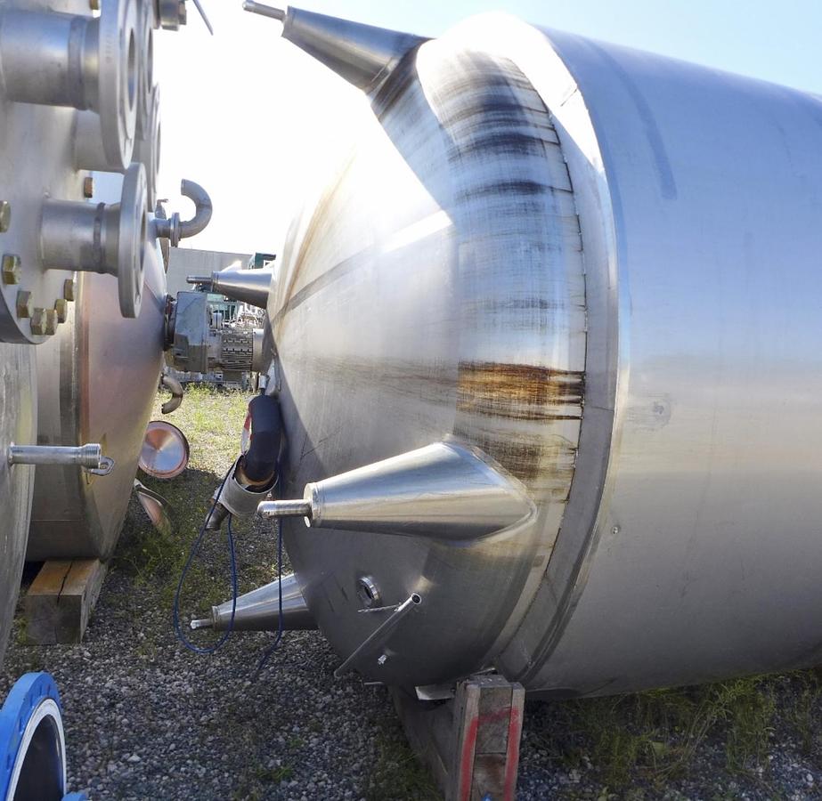 Used 14,000 Litre 304 Stainless Steel Mixing Tank